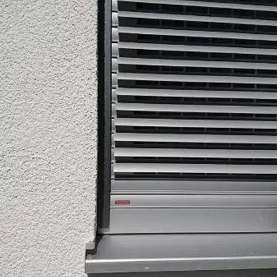 Rollladen ausstellbar